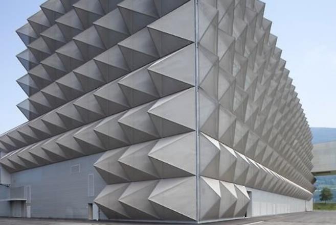 清水混凝土掛板的優(yōu)勢