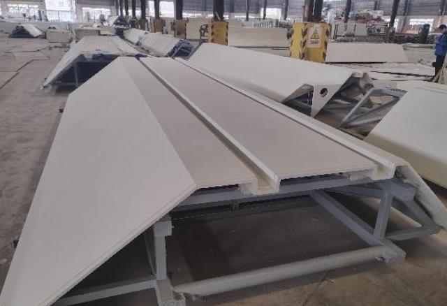 GRC廠家分享：grc外墻裝飾掛板的厚度是多少？