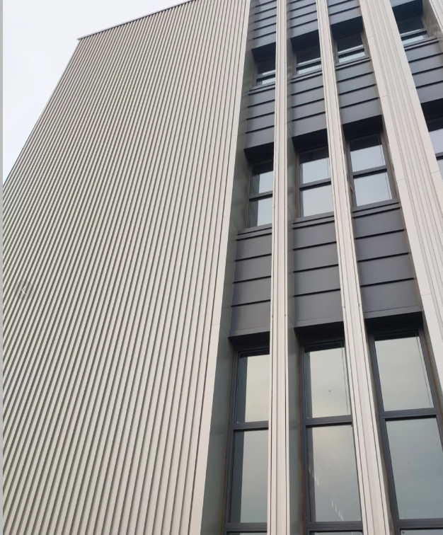 GRC幕墻板的安裝工藝是什么？永宏GRc幕墻板廠家