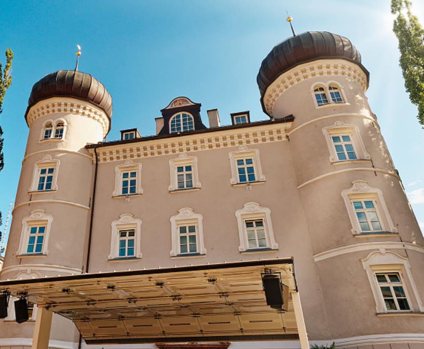 發(fā)現(xiàn)外墻GRC裝飾線條的美學(xué)與實(shí)用價(jià)值