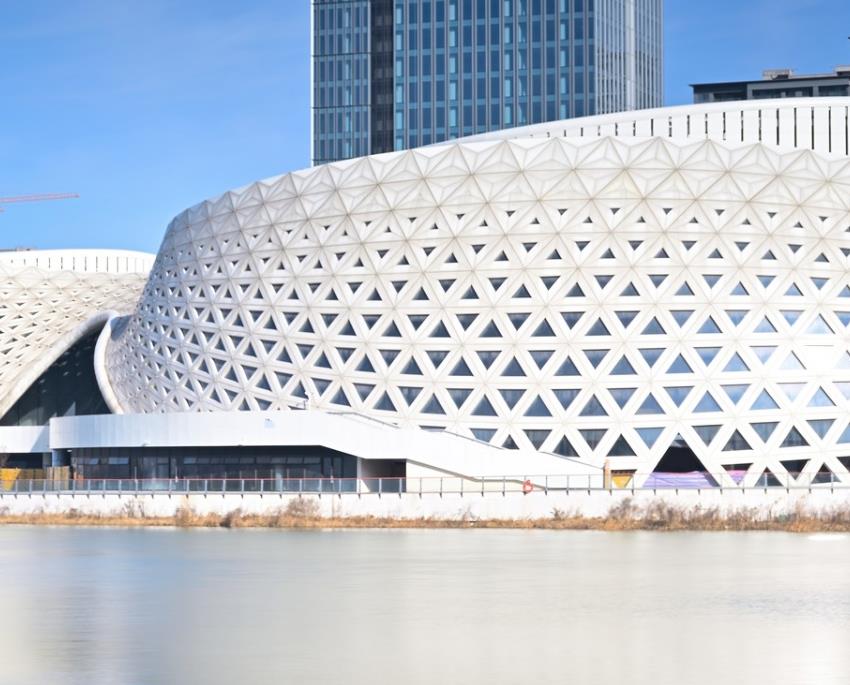 外墻GRC幕墻掛板安裝需要注意什么細(xì)節(jié)?