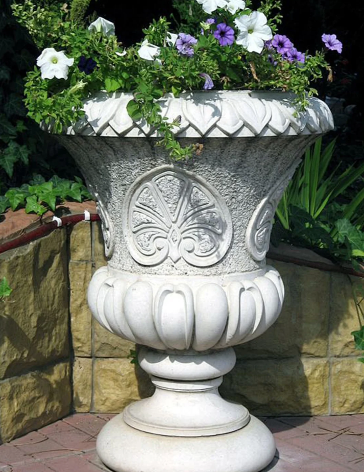 GRC花缽和陶瓷花盆有什么區(qū)別？